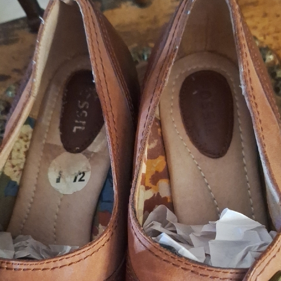 Fossil Brown Leather Women's Shoes - Picture 5 of 8